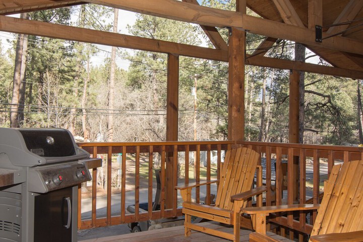 Upper Canyon Inn & Cabins