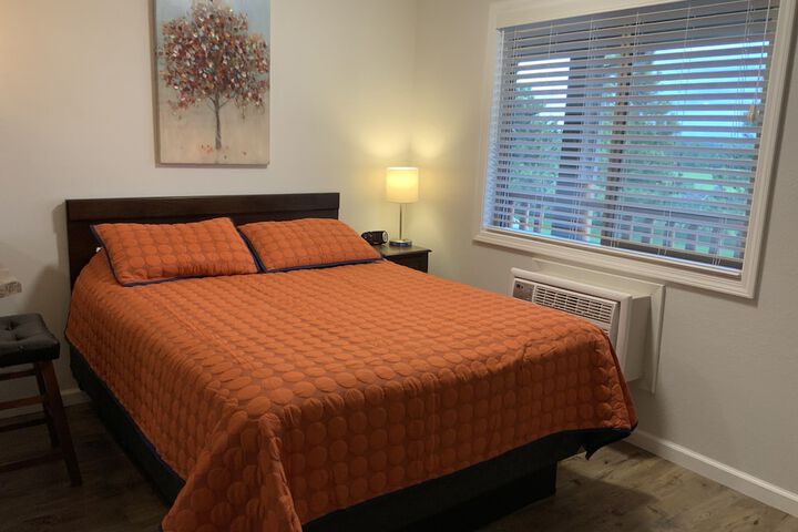 Room 85 of 259