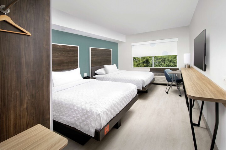 Room 9 of 24