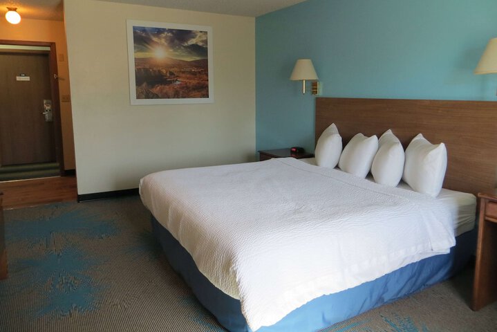 Room 35 of 60