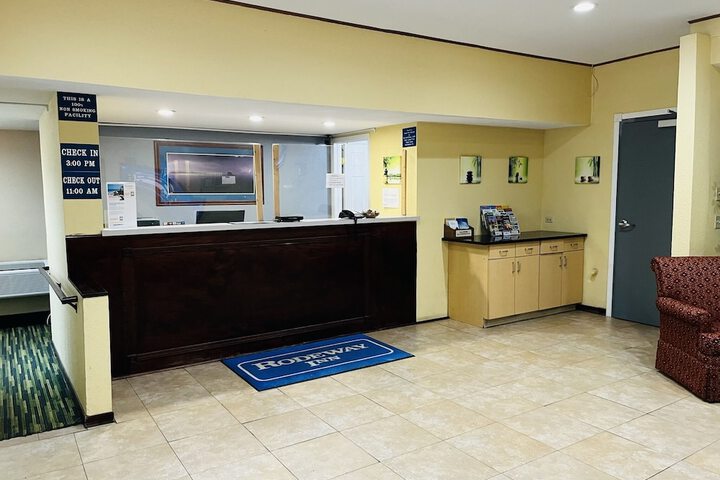 Rodeway Inn Whitehall
