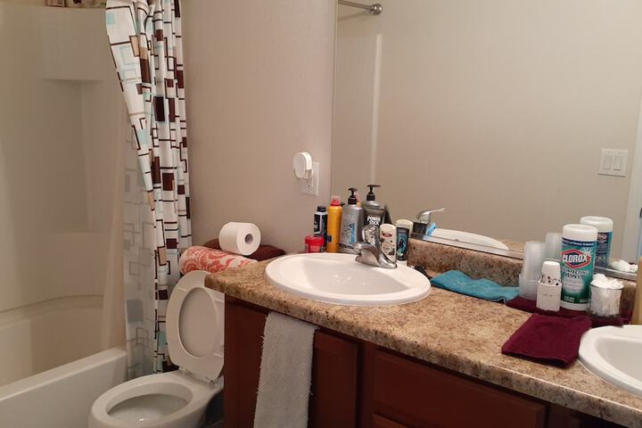 Room 16 of 27