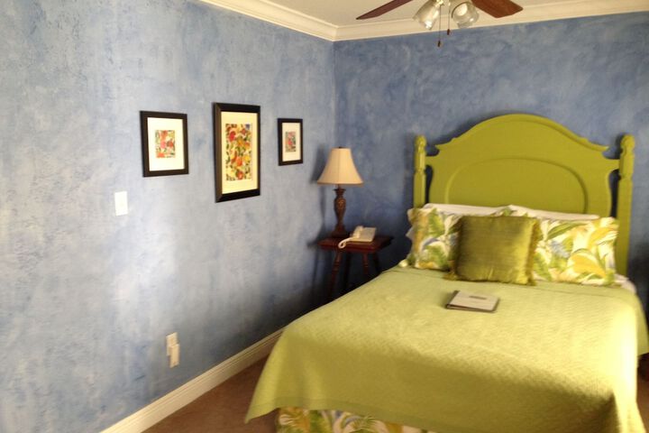 Room 46 of 80