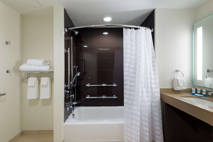 Room 30 of 45