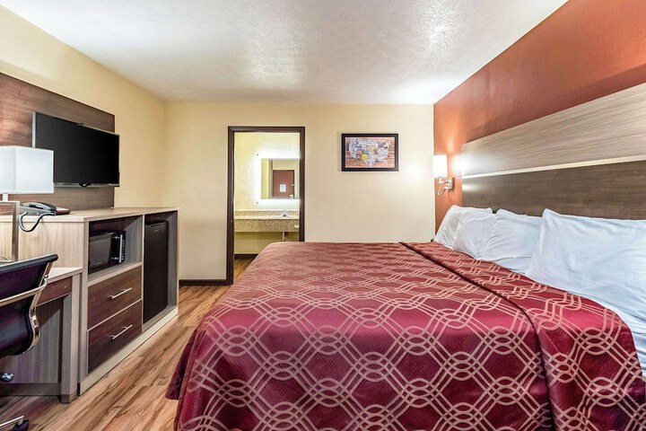 Room 20 of 25