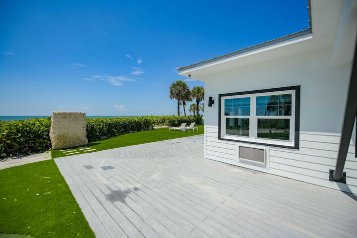 Casey Key Resorts - Beachfront