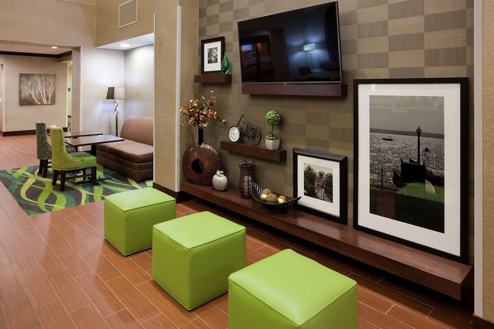 Hampton Inn & Suites Minneapolis West / Minnetonka