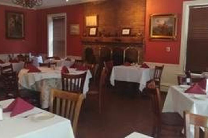Publick House Restaurant and Country Inn
