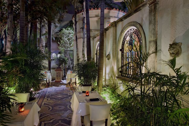 Dining 90 of 120