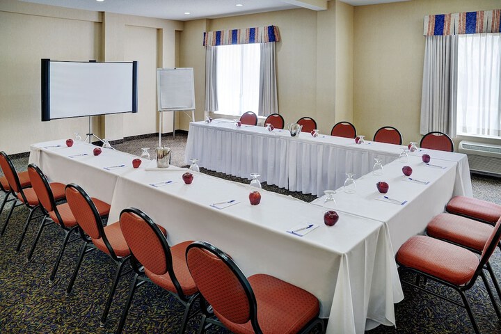 Hilton Garden Inn Kitchener / Cambridge