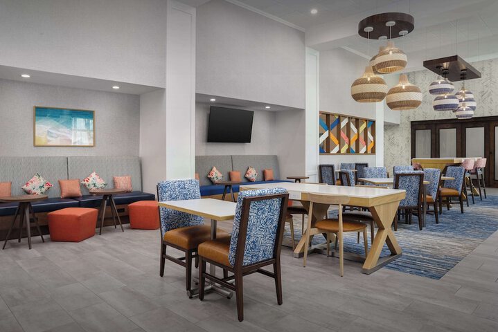 Hampton Inn & Suites Naples South