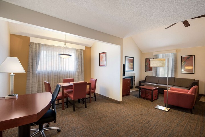 Room 13 of 51