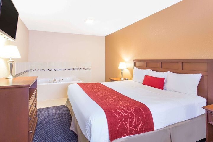 Room 14 of 23