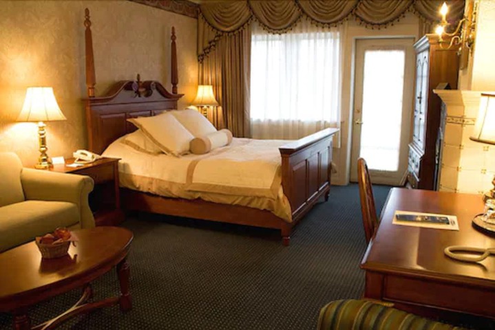Room 21 of 39