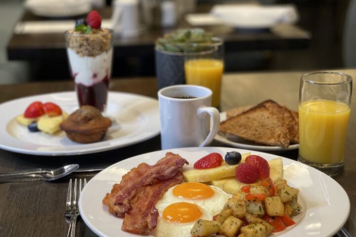 Breakfast/Coffee Service 40 of 42
