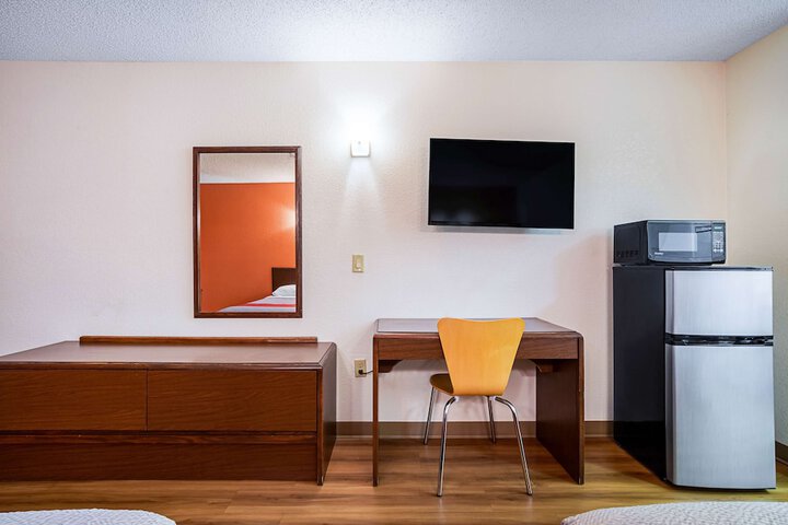Room 12 of 30