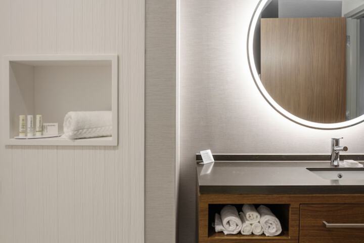 Courtyard by Marriott Indianapolis Fishers