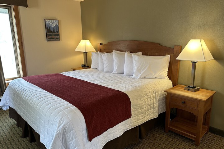 Silver Moon Inn