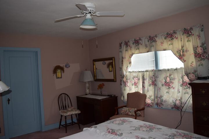 Room 7 of 20
