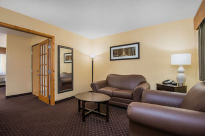 Americinn Lodge and Suites Eagle