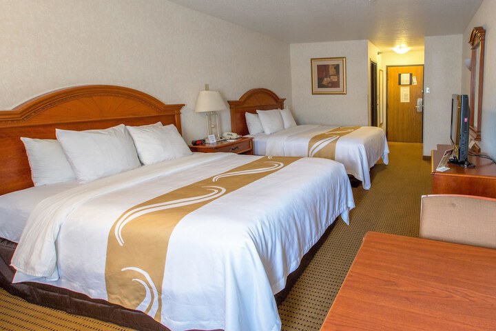 Room 28 of 71