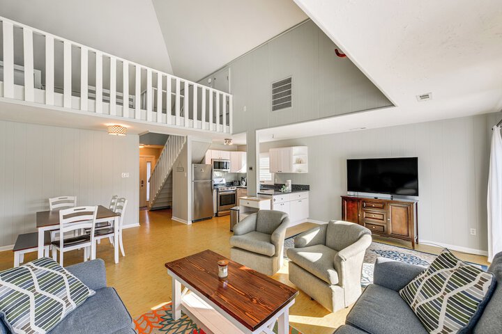 Furnished Deck! Waterfront Ocean Pines Home