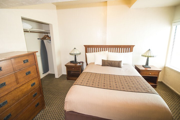 Room 45 of 117