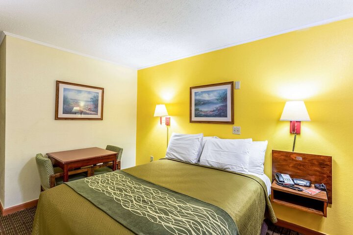 Room 14 of 25