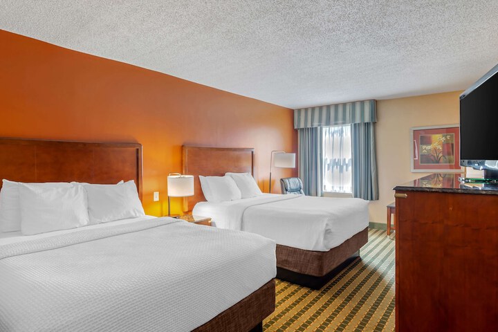 Room 20 of 28