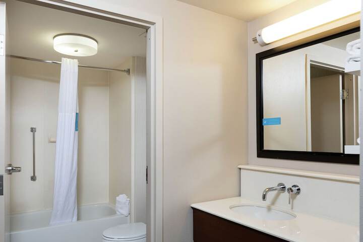 Room 21 of 41