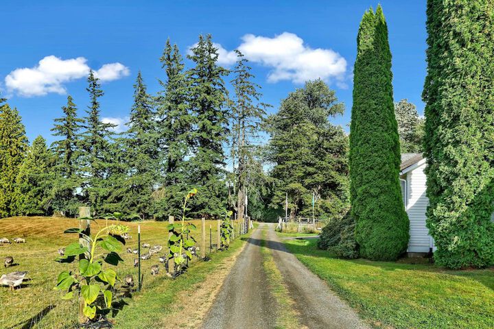 Cozy Ferndale Studio on 20-acre Working Farm!