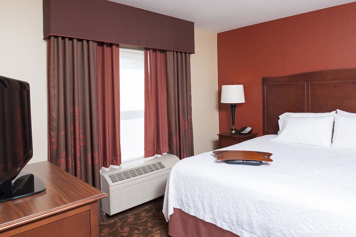 Room 18 of 28