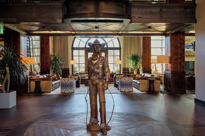 Hotel Interior 24 of 100