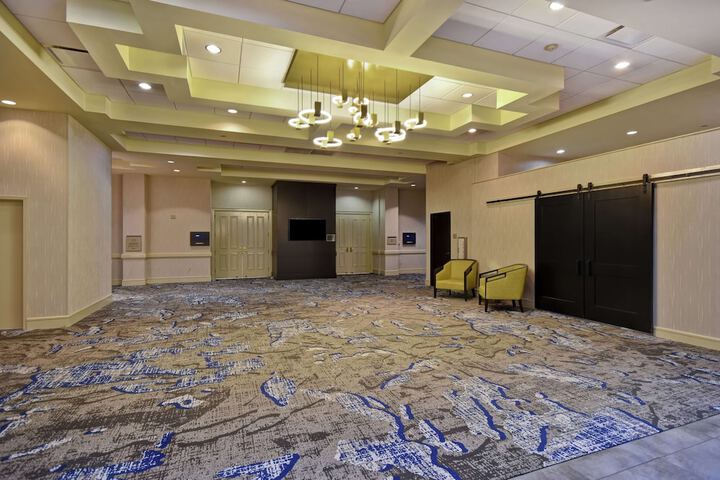 Embassy Suites by Hilton Montgomery Hotel & Conference Ctr