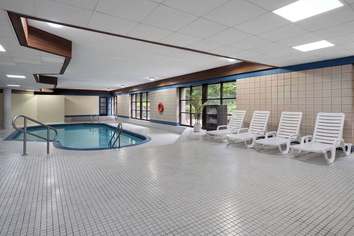 Pool 4 of 53