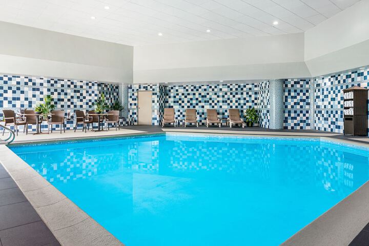 Pool 10 of 84