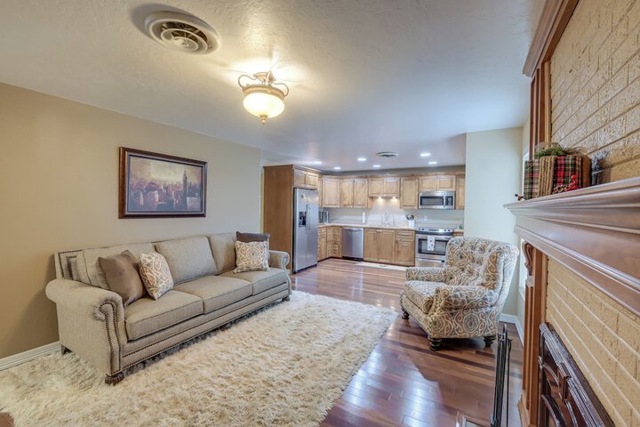 Peaceful Artesia Vacation Rental w / Orchard Views!