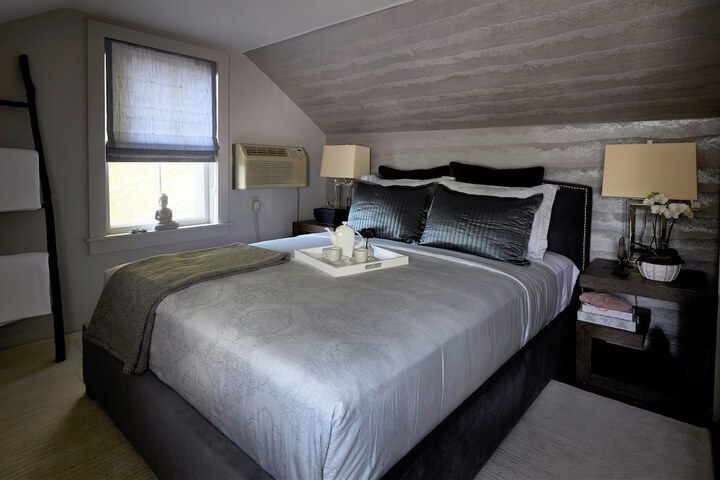 Room 28 of 75