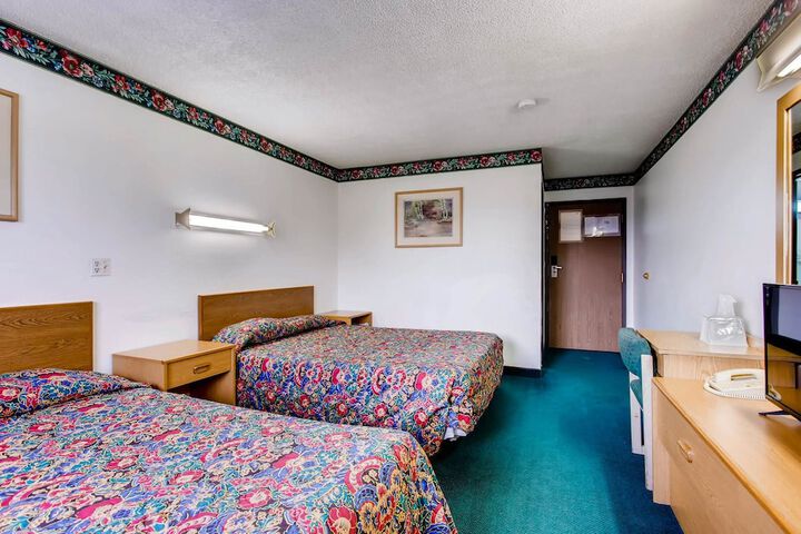 Room 11 of 26