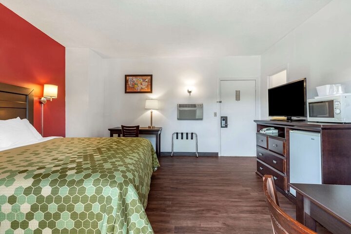 Room 20 of 27