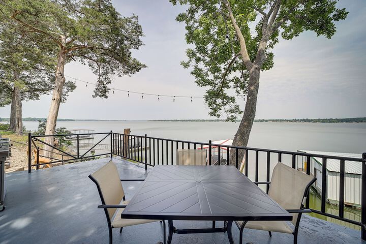 Waterfront Grove Retreat w / Dock: cedar Ridge'