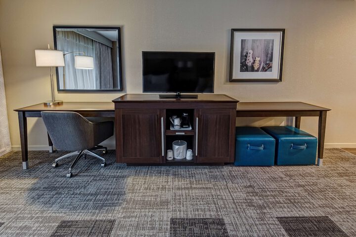 Room 25 of 49