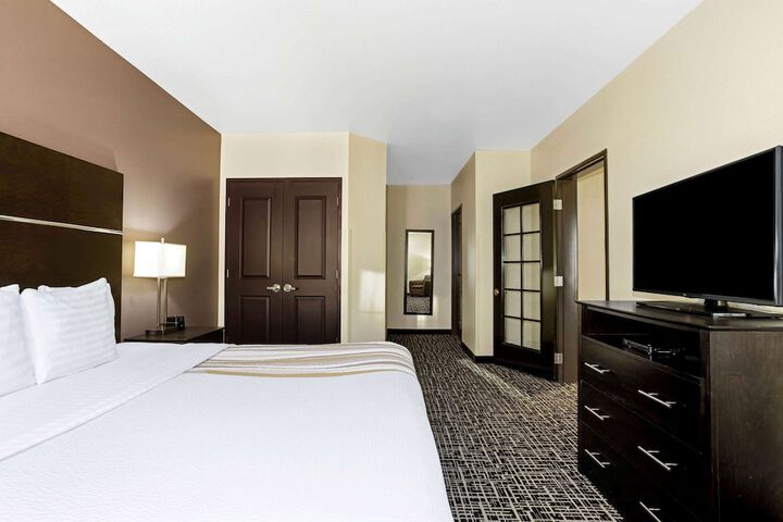 Room 22 of 40