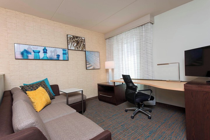 Room 22 of 53