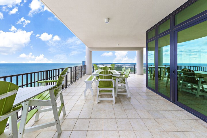 The Oasis at Orange Beach by Hosteeva
