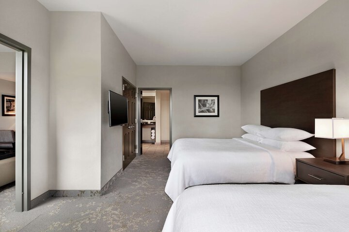 Room 25 of 51