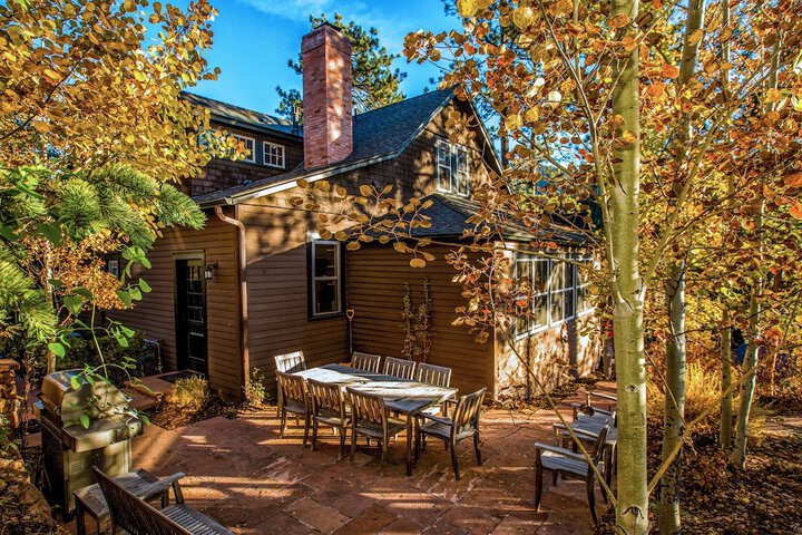 The Outlook Lodge