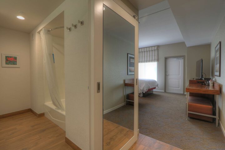 Room 14 of 50