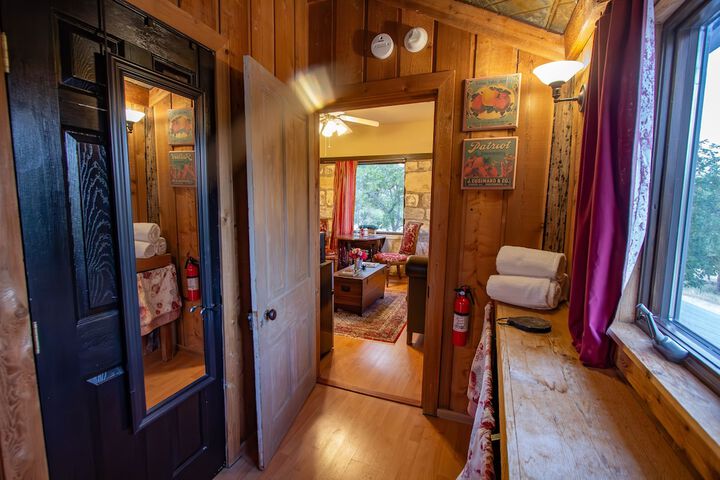 Room 51 of 81
