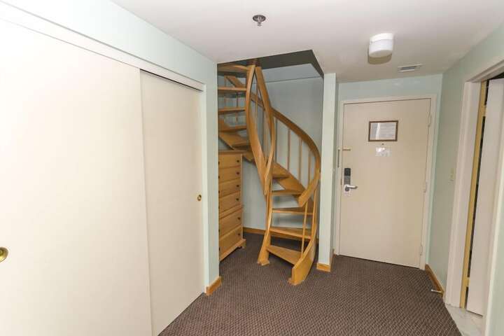 Room 20 of 37